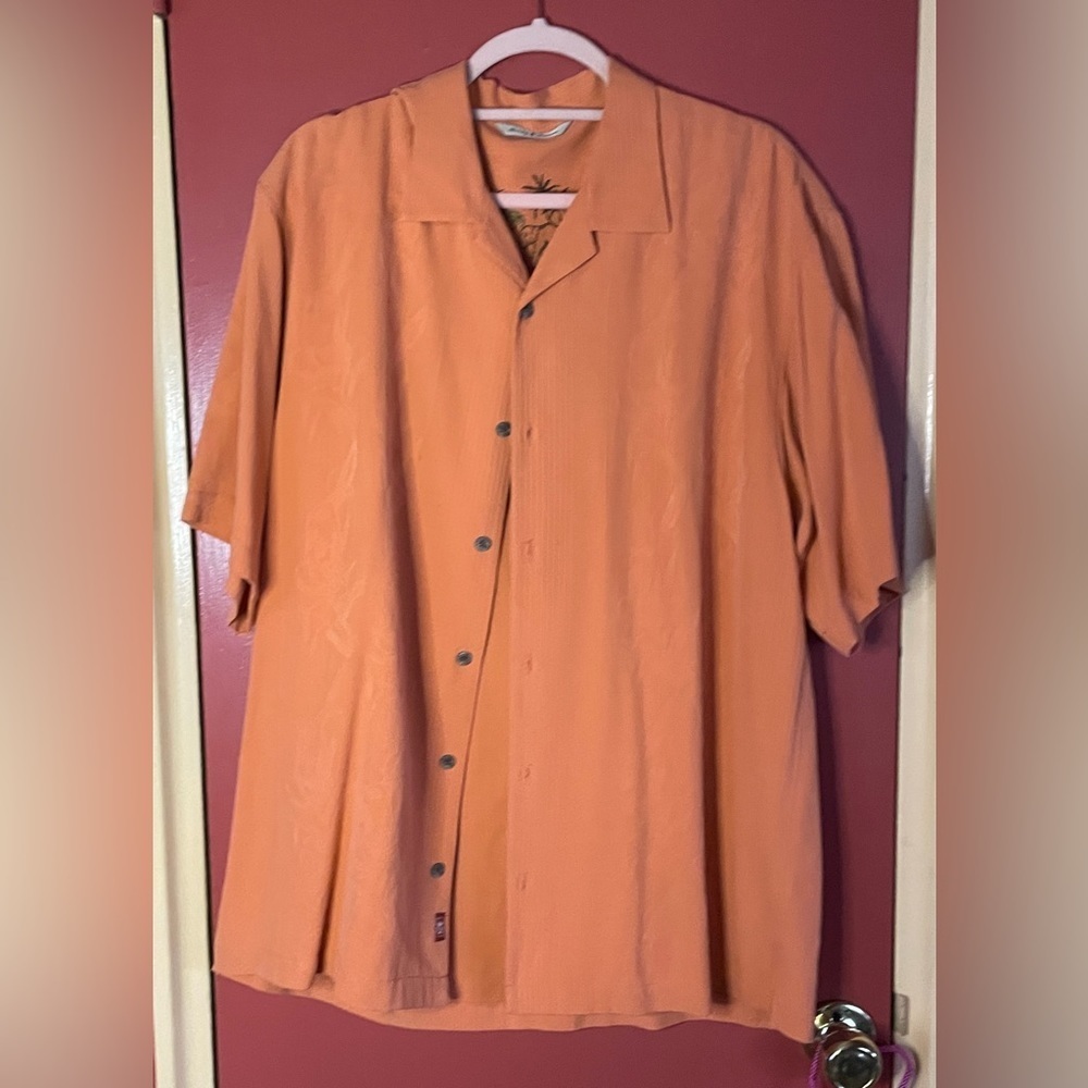Tommy Bahama Orange Silk Shirt w/embroidered elephants on the inside back L EUC